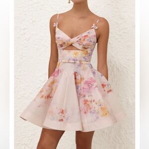 “💖 Join my Posh Live Show in 7 mins
Tap my closet bner



MONACO Women's Dress.